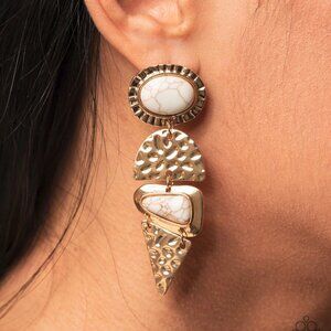 Paparazzi Jewelry Accessories - Earthy Extravagance - Gold Earrings - Vintage